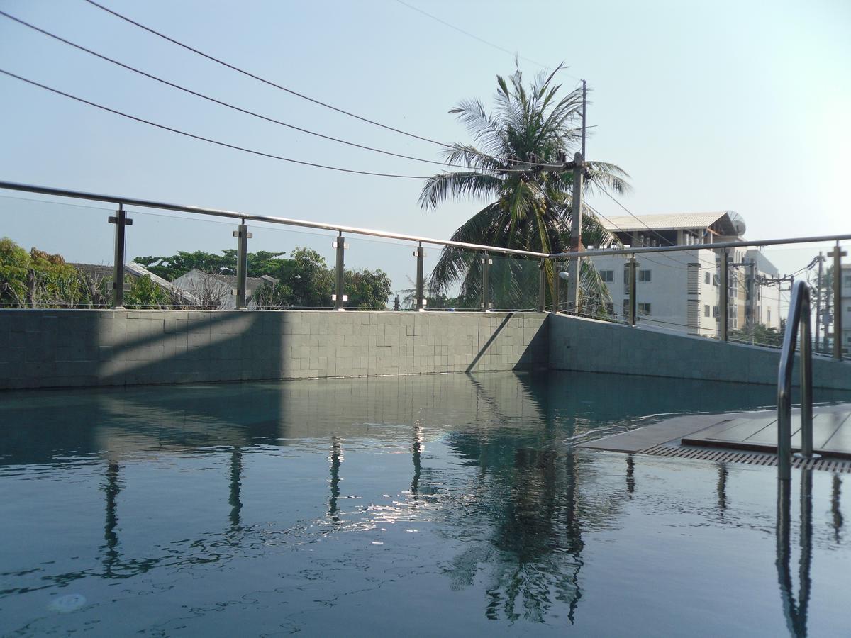 Sea Crest By Jomtien Hotel Ngoại thất bức ảnh